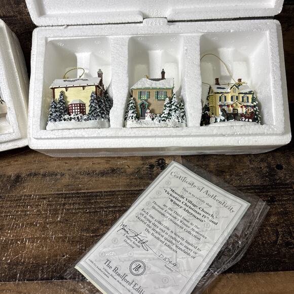 Bradford Exchange Thomas Kinkade Winter Memories Illuminated Ornament Bundle Lot - Picture 2 of 10